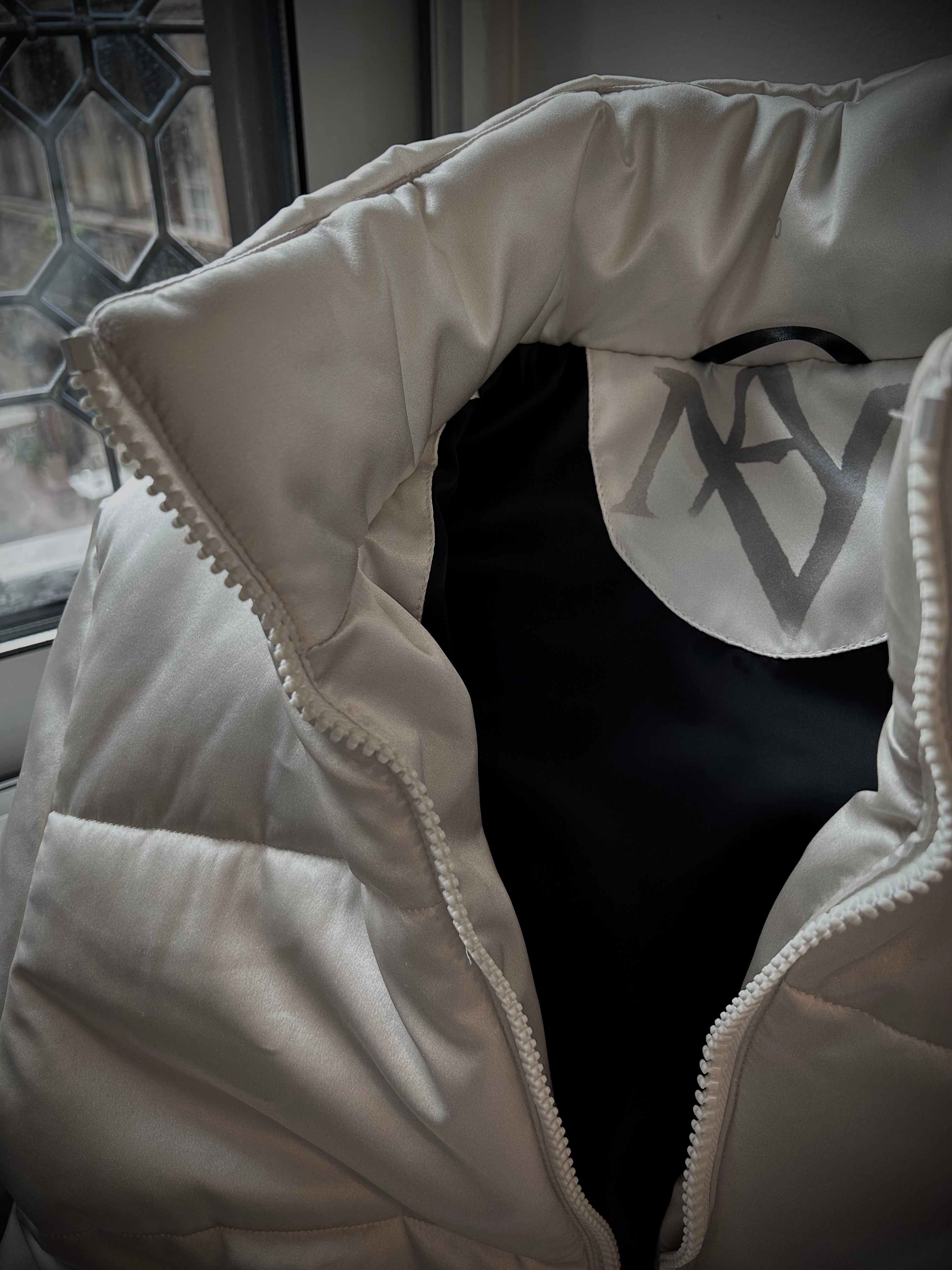 the silk puffer in bone or noir [unisex]