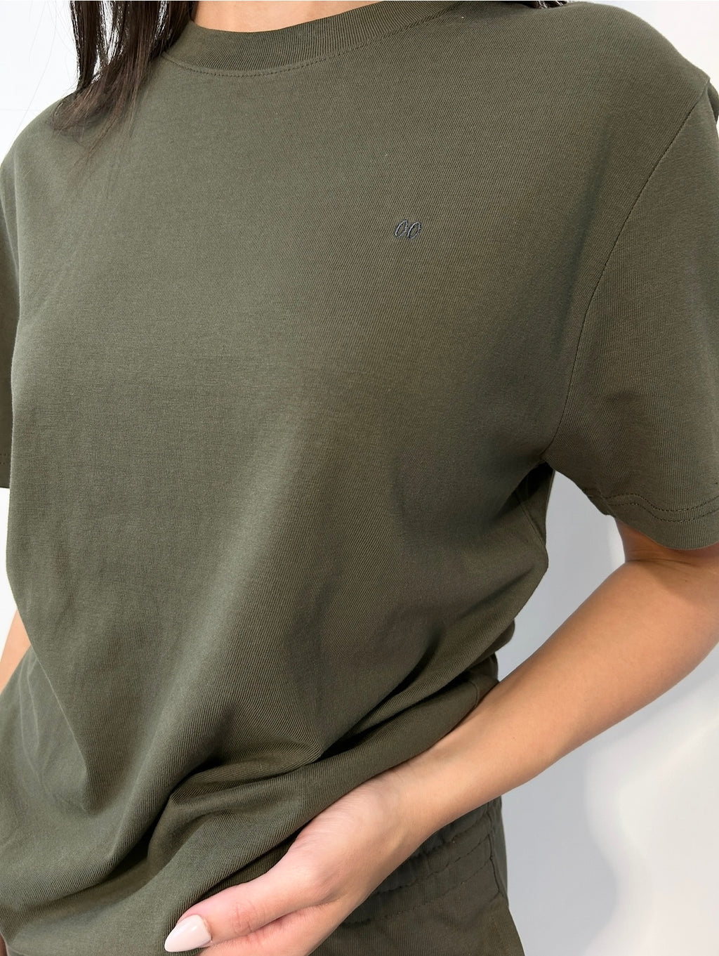 00 t: khaki