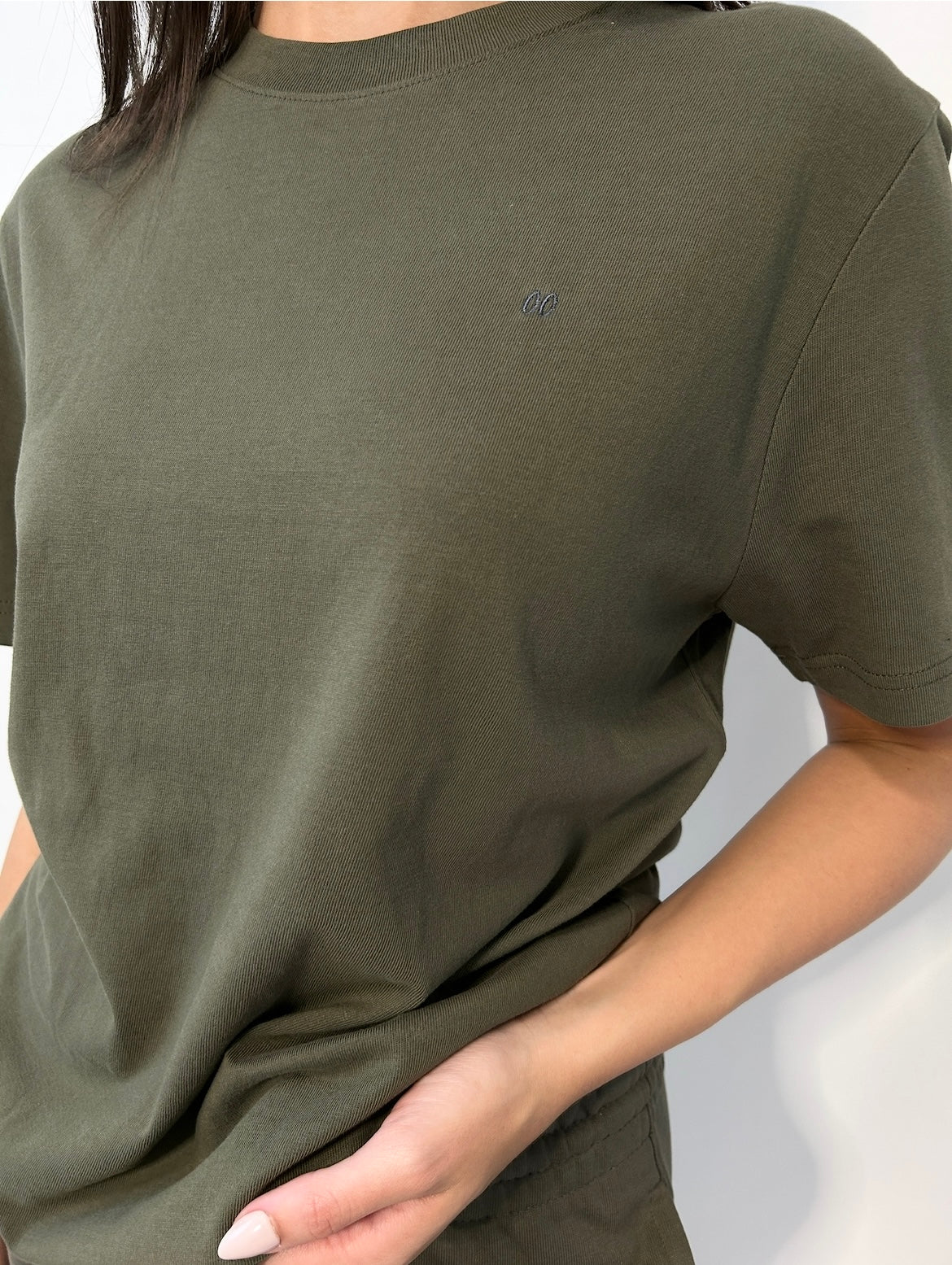 00 t: khaki
