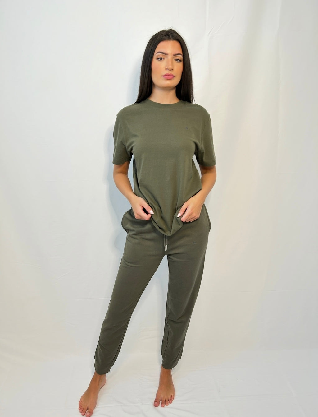 00 t: khaki