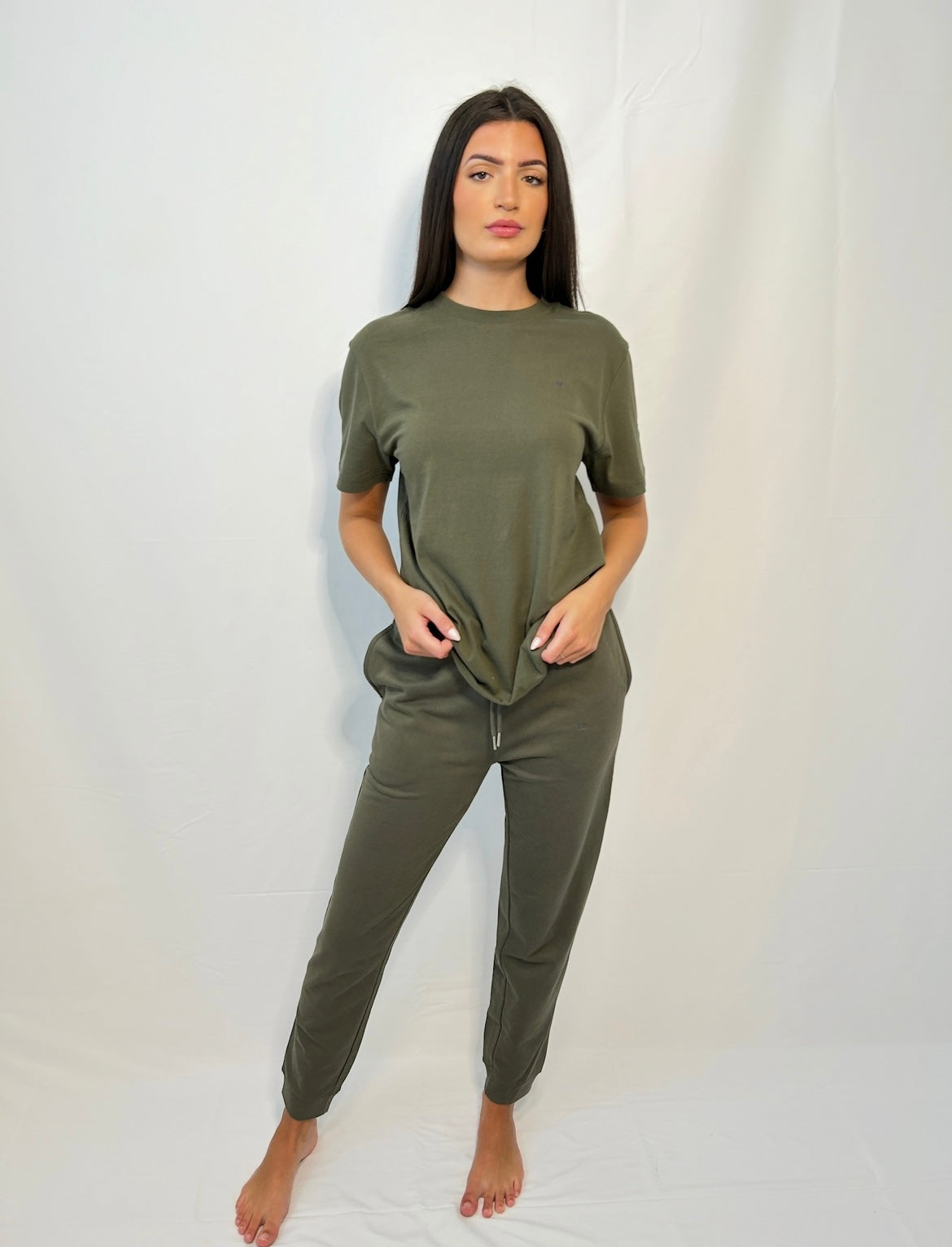 00 t: khaki