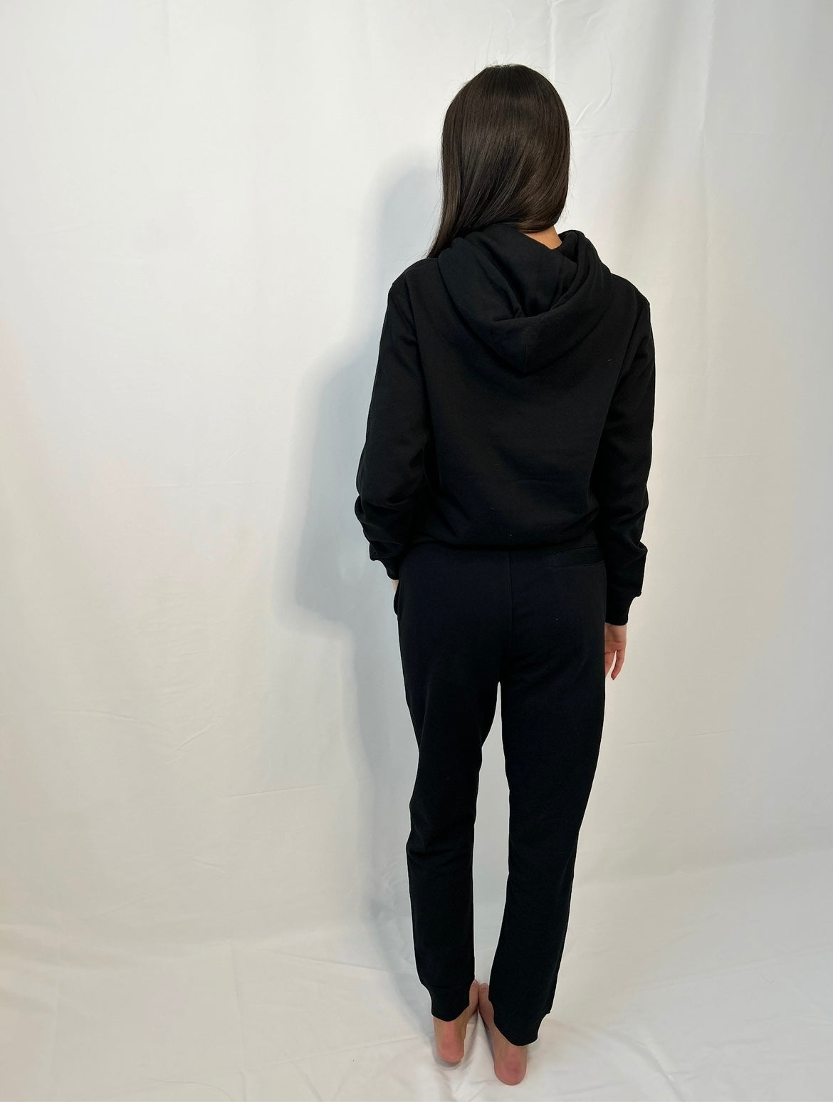 00 gravity hoodie: black
