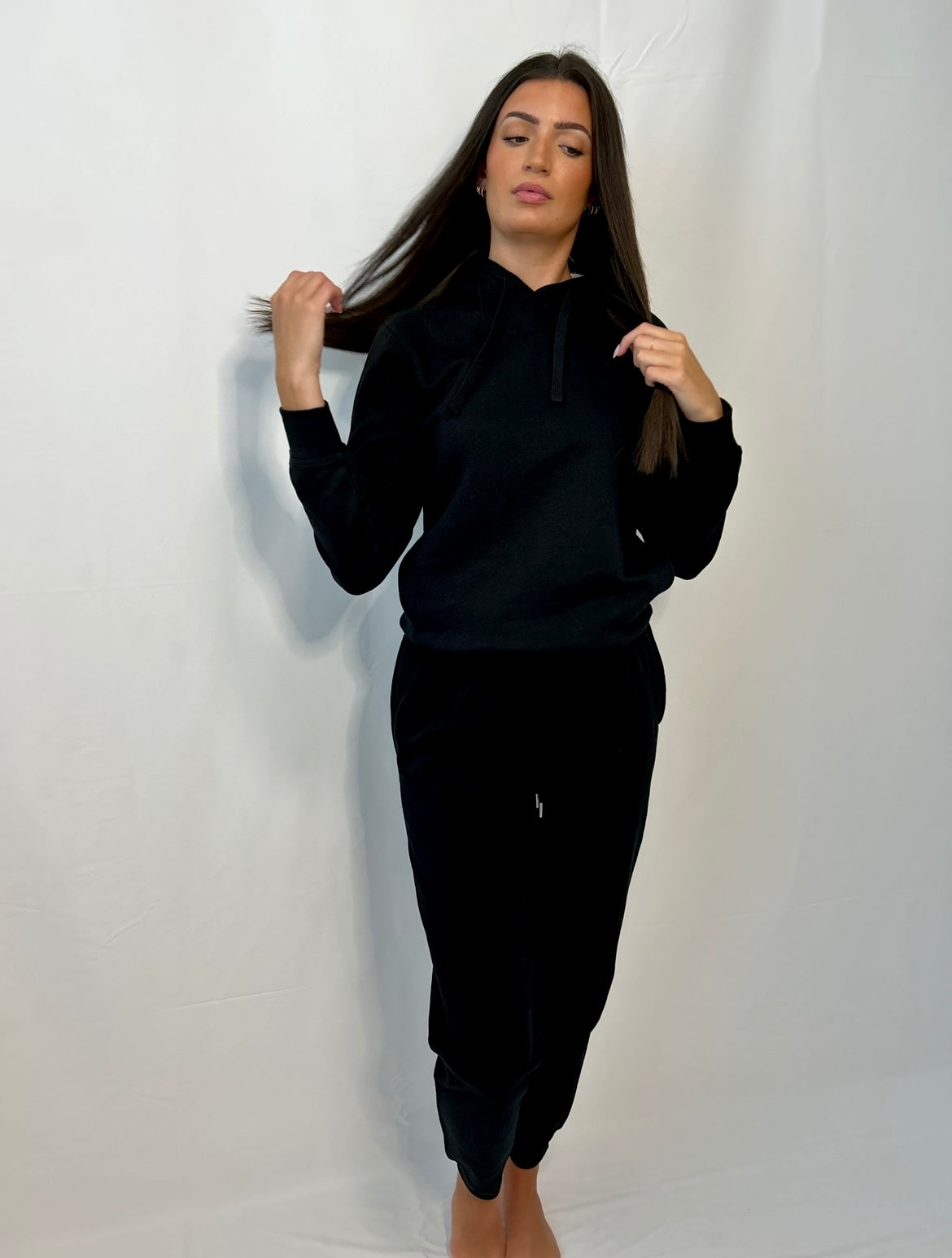 00 motion hoodie: black