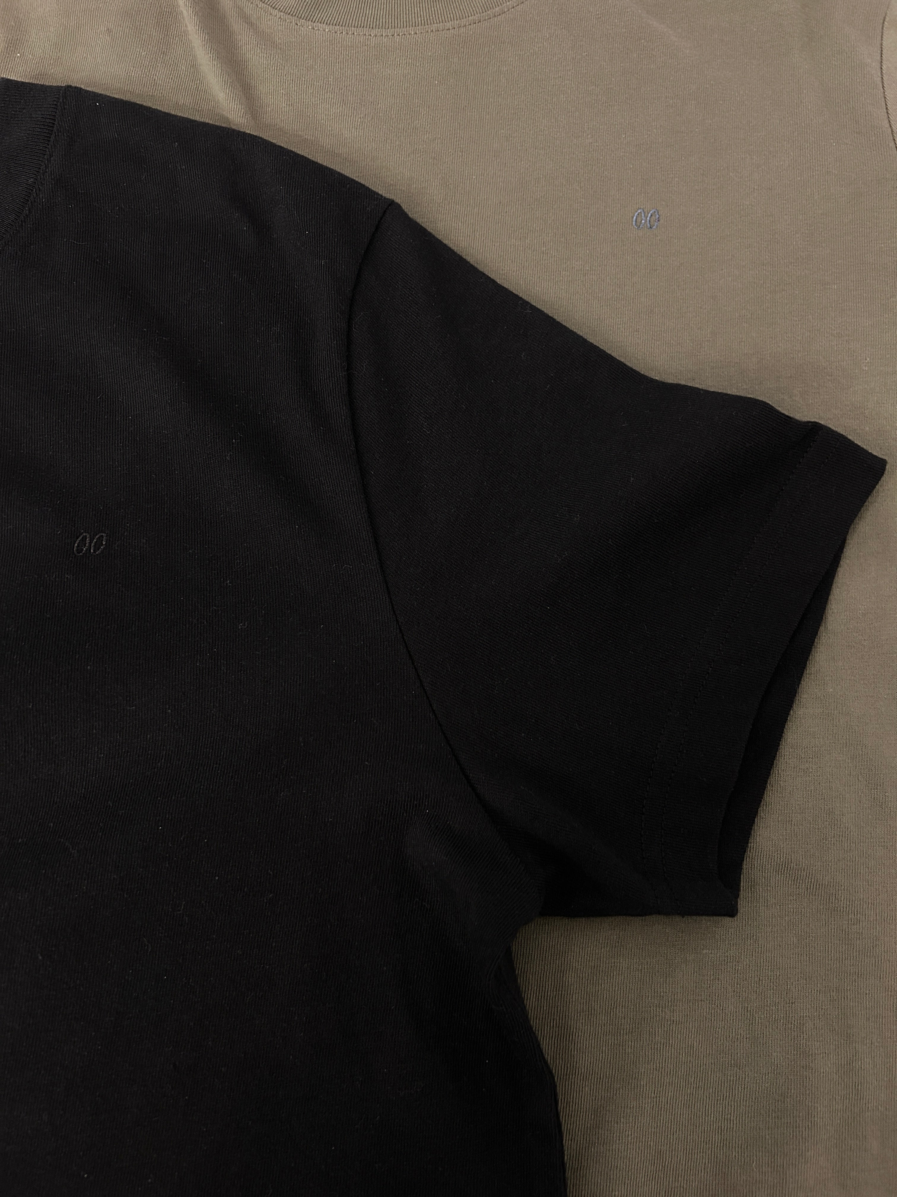 00 t: black