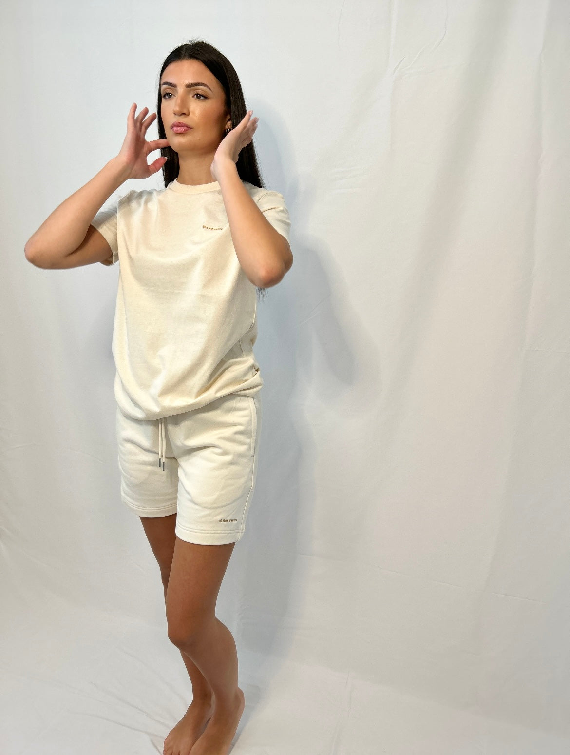 et rien d'autre: shorts: raw