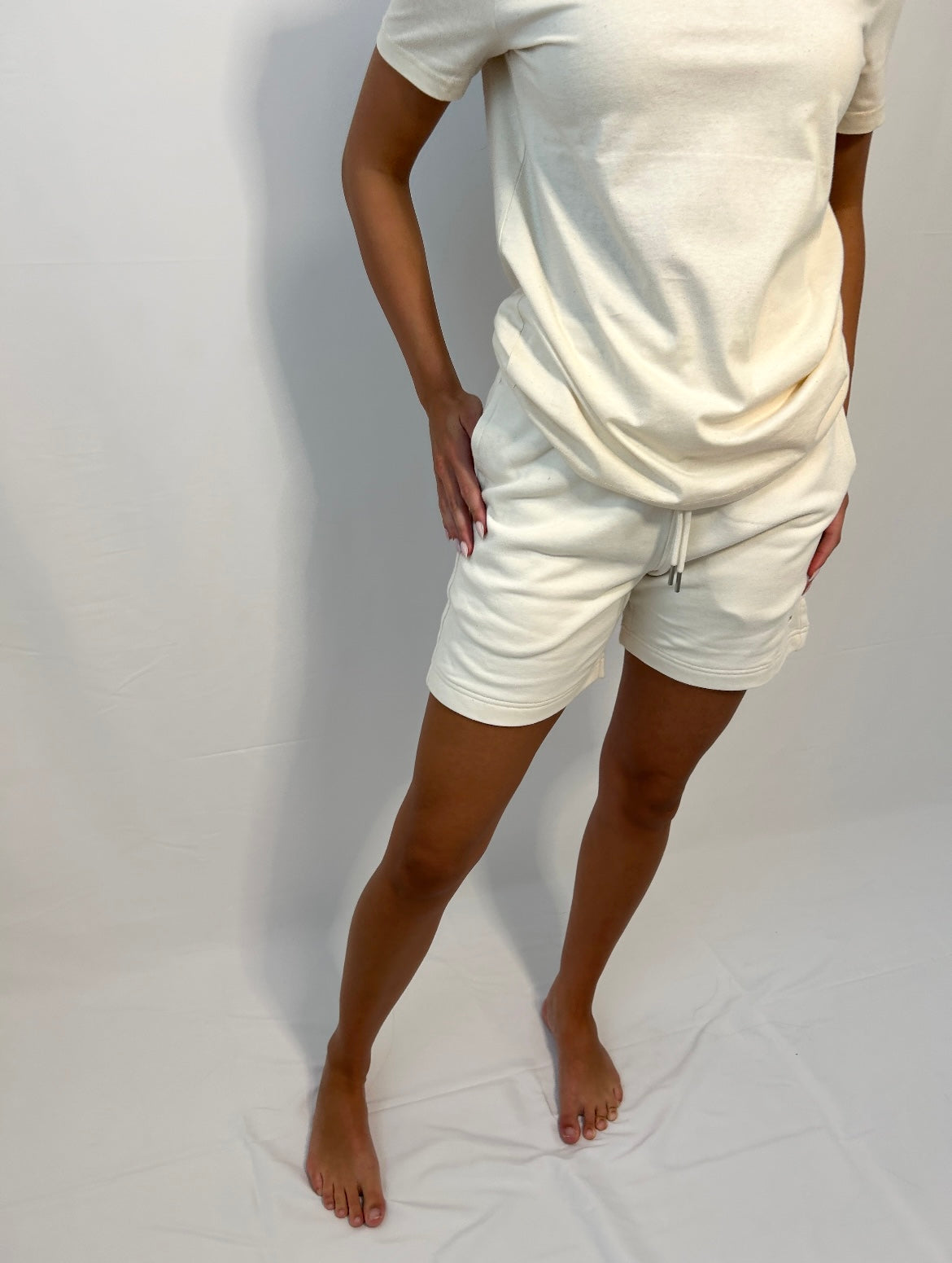 et rien d'autre: shorts: raw